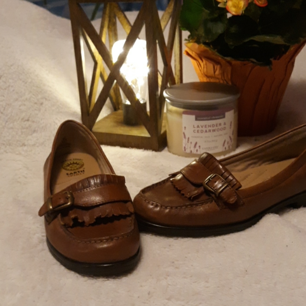 Earth Spirit shoes - Picture 2 of 3